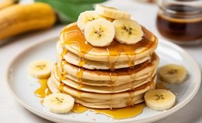 panqueca com banana e mel