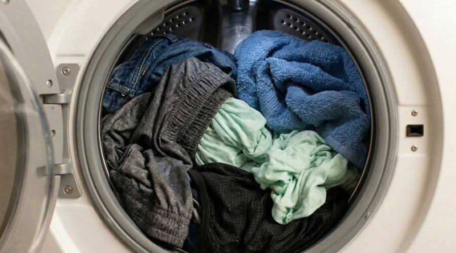 Lavar Roupas Separadamente - Como evitar mau cheiro