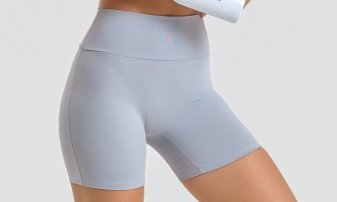 Modelagem anatômica do shorts fitness feminino Movie Fitness
