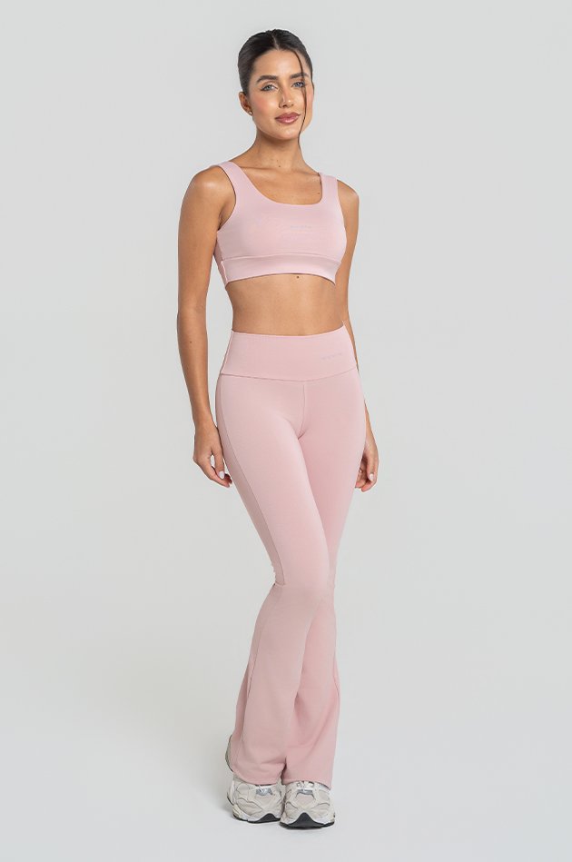 Conjunto Feminino Fitness Top Alça Larga e Calça Flare - Pilates